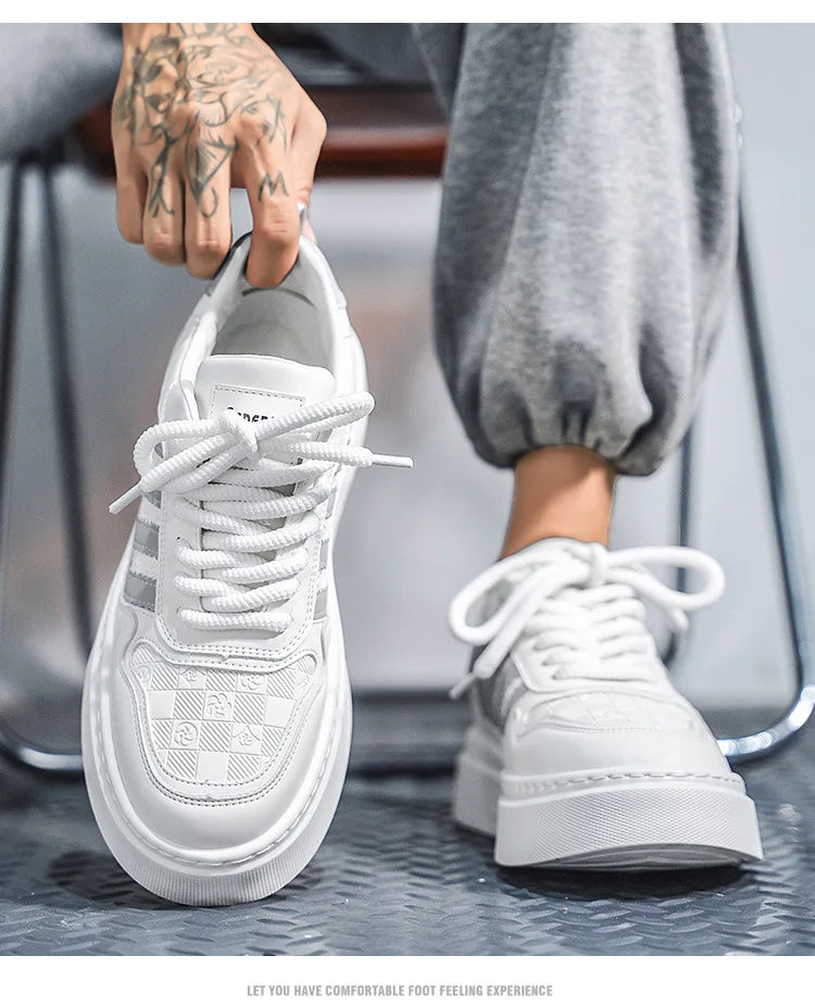 Trendy and Casual: Wholesale Men's White Shoes - Perfect for Autumn Fashion